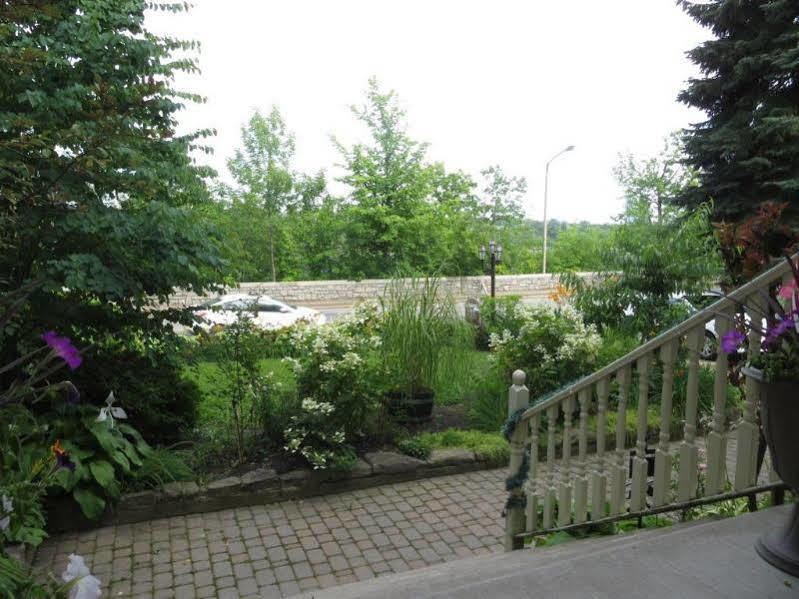 Redwood Bed And Breakfast Niagara Falls Exterior foto